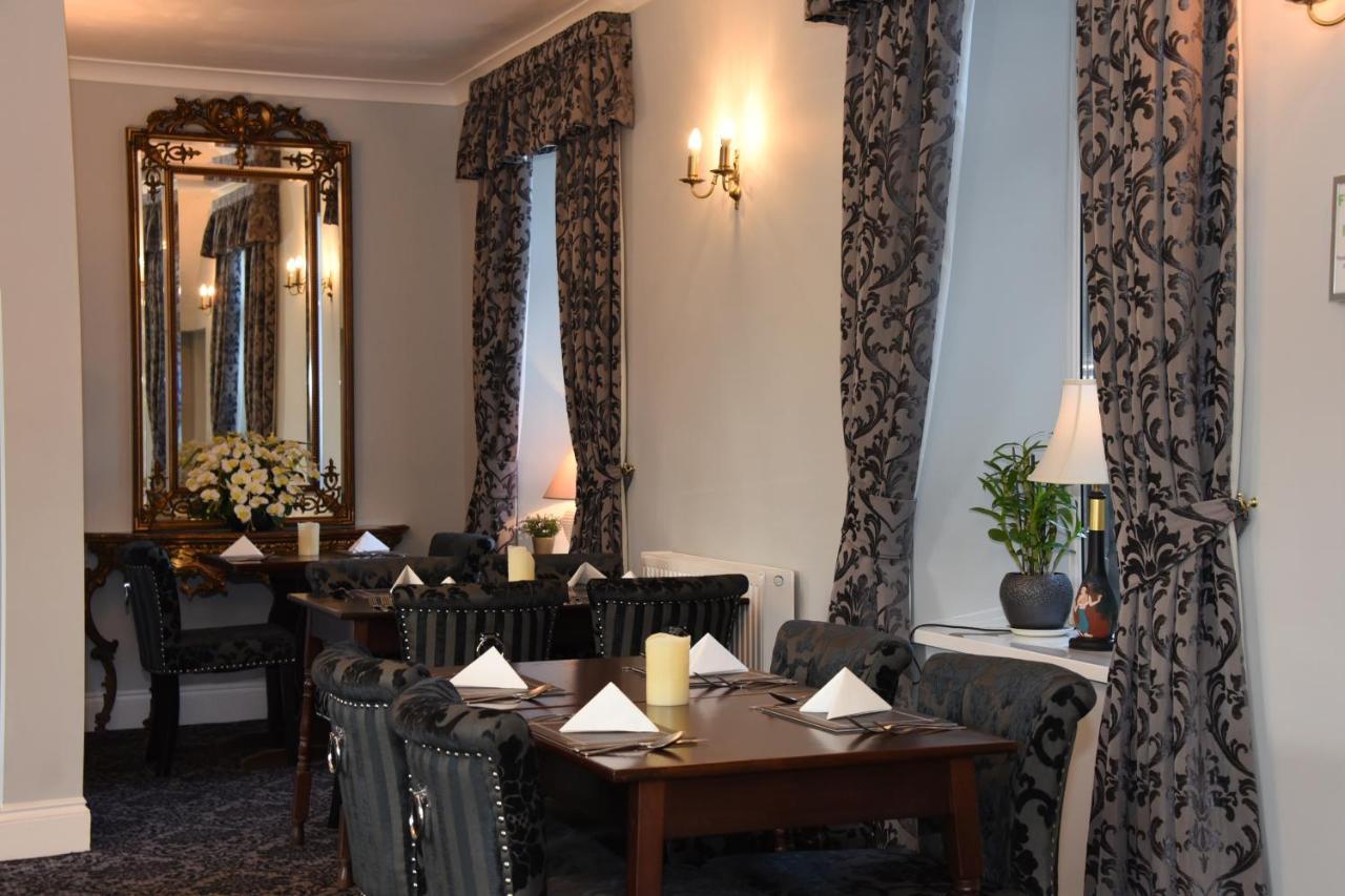 The Llanelwedd Arms Hotel Білт-Веллс Екстер'єр фото